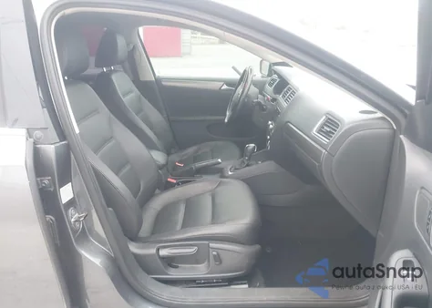 2013 Volkswagen Jetta 2.0L Tdi from USA, damaged, VIN 3VWLL7AJ1DM392703